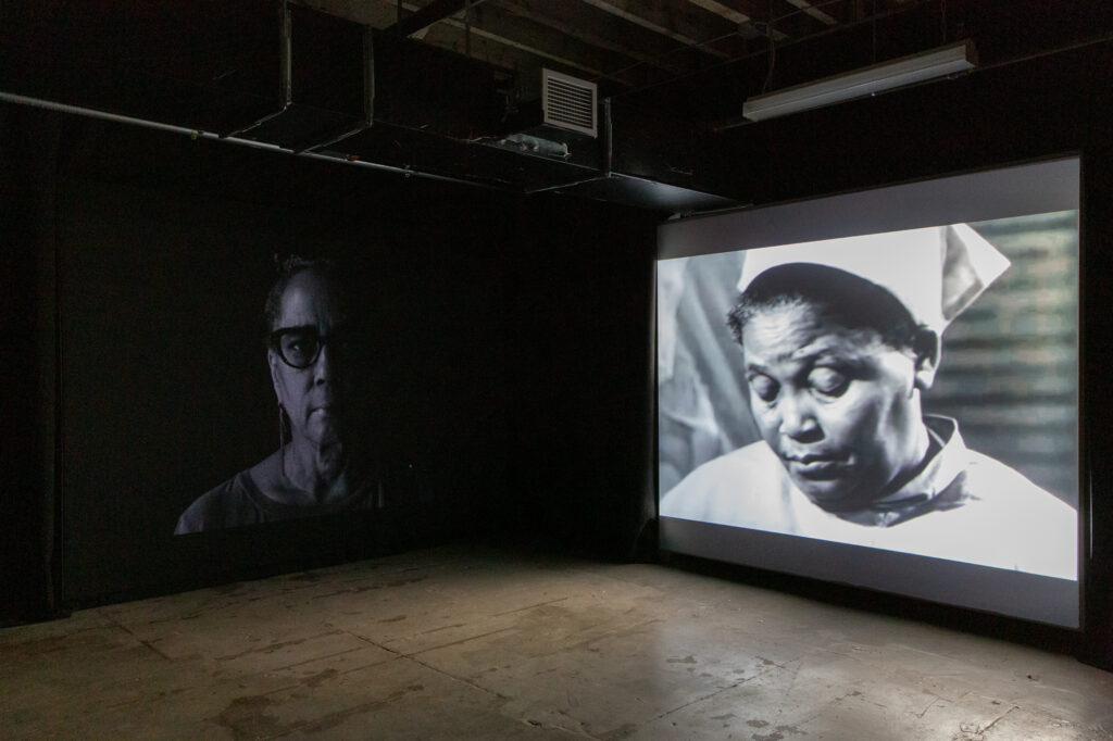 Video installation on large screens in an industrial gallery